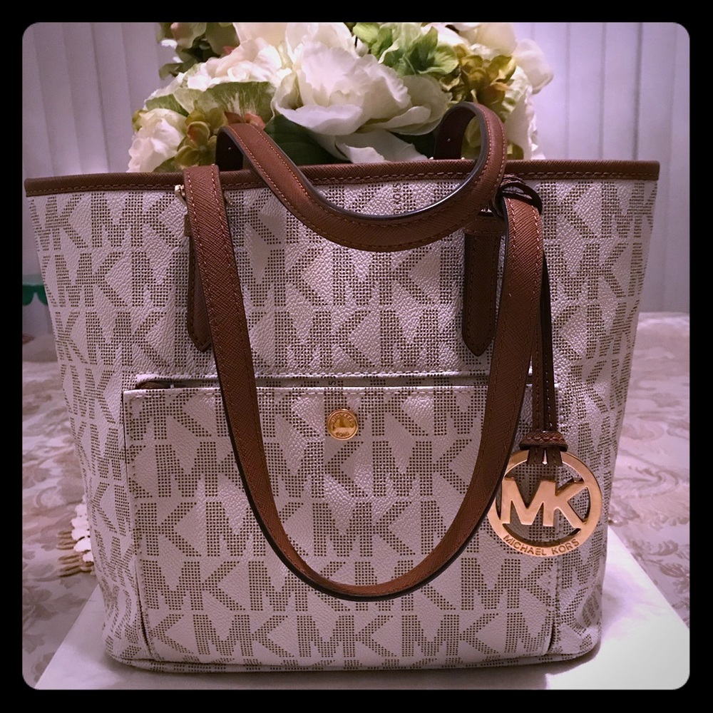 Michael Michael Kors Jet Set Medium Tote